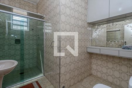 banheiro social_1 de casa à venda com 4 quartos, 180m² em Cambuci, São Paulo