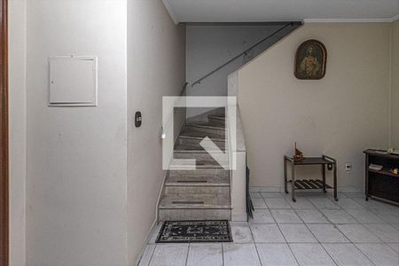 acesso para os pisos_1 de casa à venda com 4 quartos, 180m² em Cambuci, São Paulo