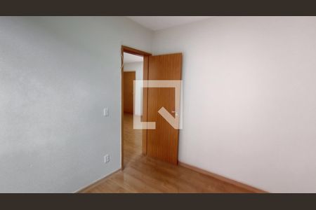 Quarto 2 de apartamento para alugar com 2 quartos, 44m² em Vila Urupes, Suzano