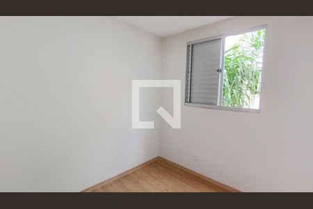 Quarto 2 de apartamento para alugar com 2 quartos, 44m² em Vila Urupes, Suzano