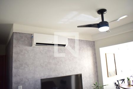 Sala de casa de condomínio para alugar com 1 quarto, 77m² em Jardim Imaraty, Ribeirão Preto