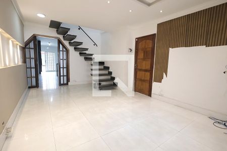 Sala de casa à venda com 3 quartos, 209m² em Utinga, Santo André