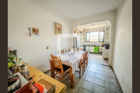 Casa à venda com 3 quartos, 176m² em São Benedito, Belo Horizonte
