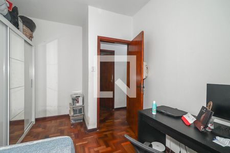 Quarto 2 de apartamento para alugar com 2 quartos, 54m² em São Sebastião, Porto Alegre