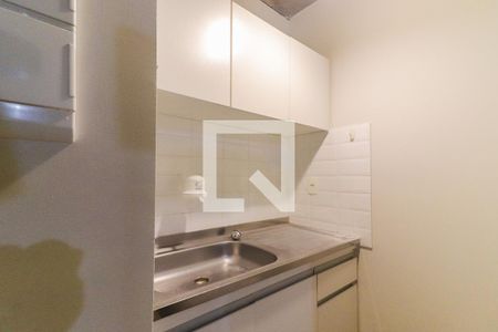 Quarto / Cozinha de kitnet/studio para alugar com 1 quarto, 28m² em Vila Indiana, São Paulo