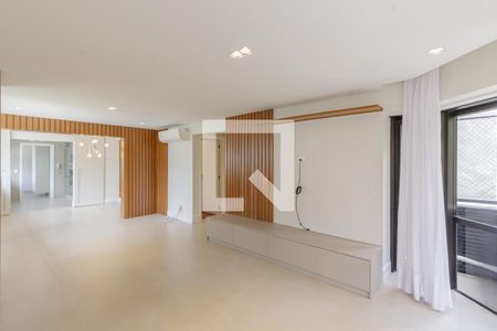 Apartamento à venda com 4 quartos, 142m² em Vila Uberabinha, São Paulo