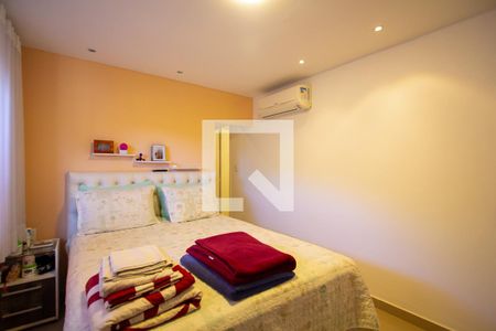 Suíte de casa de condomínio para alugar com 2 quartos, 78m² em Maria Paula, São Gonçalo