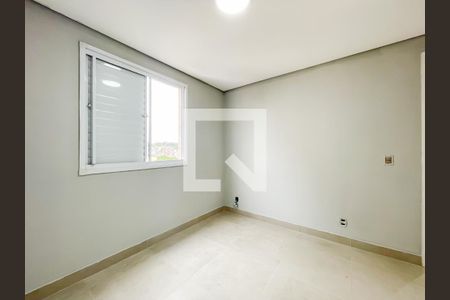 Quarto 1 de apartamento para alugar com 2 quartos, 50m² em Santa Maria, Osasco