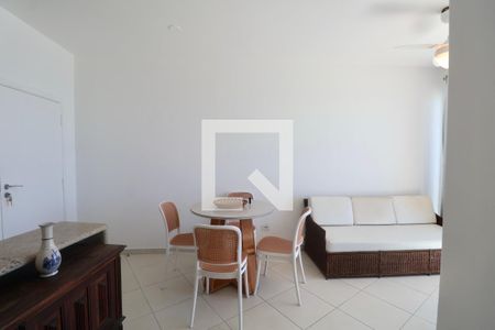 Sala de apartamento para alugar com 3 quartos, 70m² em Pitangueiras, Guarujá
