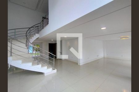 Sala de casa de condomínio para alugar com 3 quartos, 460m² em Parque Terra Nova Ii, São Bernardo do Campo