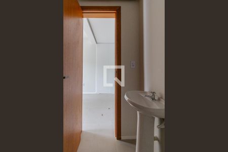 Lavabo de apartamento para alugar com 2 quartos, 52m² em Nonoai, Porto Alegre