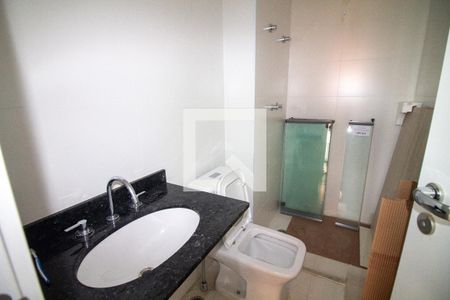 Banheiro de apartamento à venda com 2 quartos, 81m² em Brooklin, São Paulo