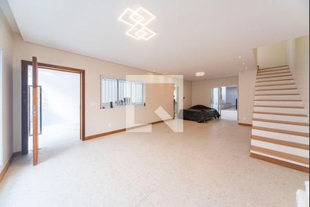 Sala de casa para alugar com 3 quartos, 250m² em Jardim Pilar, Santo André