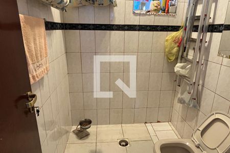 Banheiro de apartamento para alugar com 2 quartos, 80m² em Vila Matias, Santos