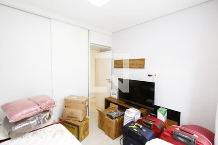 Quarto 1 de apartamento para alugar com 2 quartos, 90m² em Grajaú, Belo Horizonte