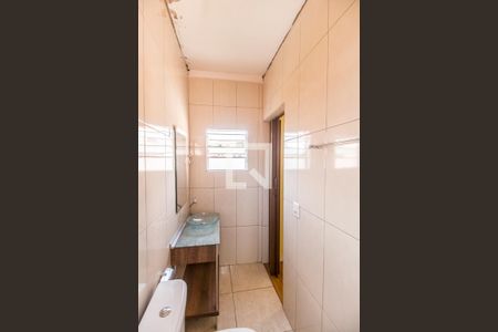 Banheiro da Suíte de casa para alugar com 2 quartos, 75m² em Vila Bela, Carapicuíba