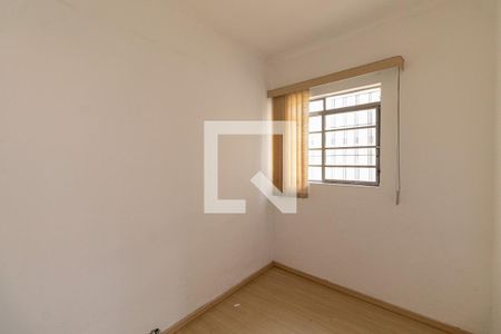 Quarto 1 de casa para alugar com 4 quartos, 42m² em Vila Granada, São Paulo