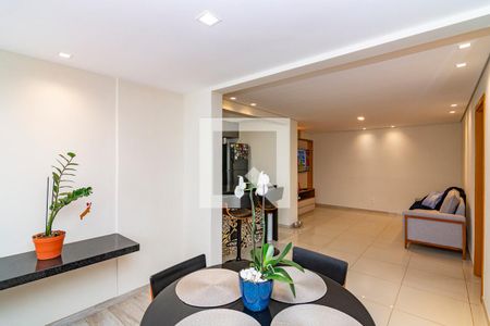 Sala de apartamento à venda com 2 quartos, 71m² em Vila da Serra, Nova Lima