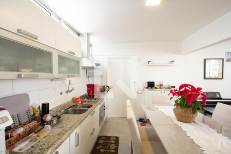 Sala/Cozinha de apartamento para alugar com 2 quartos, 85m² em Moema, São Paulo