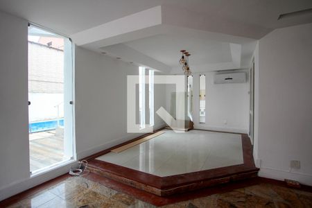 Casa de Condomínio para alugar com 4 quartos, 410m² em Barra da Tijuca, Rio de Janeiro