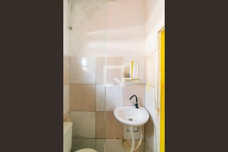 Banheiro de casa para alugar com 1 quarto, 70m² em Vila Alpina, São Paulo