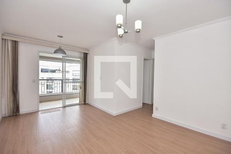 Sala de apartamento para alugar com 3 quartos, 70m² em Vila Suzana, São Paulo