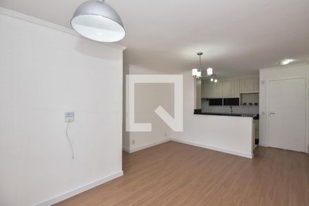 Sala de apartamento para alugar com 3 quartos, 70m² em Vila Suzana, São Paulo