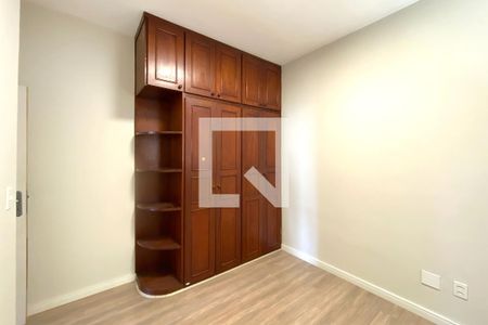 Suite 1 de apartamento para alugar com 4 quartos, 150m² em Sagrada Família, Belo Horizonte