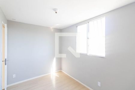 Quarto 1 de apartamento para alugar com 2 quartos, 52m² em Inhoaíba, Rio de Janeiro