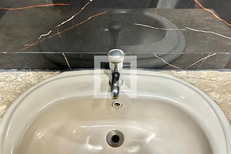 Lavabo de casa à venda com 3 quartos, 186m² em Parque Imperial, São Paulo
