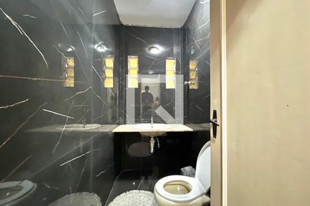 Lavabo de casa à venda com 3 quartos, 186m² em Parque Imperial, São Paulo