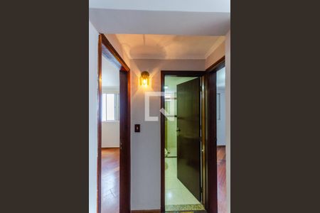 Corredor de apartamento para alugar com 2 quartos, 55m² em Brasilândia, São Paulo