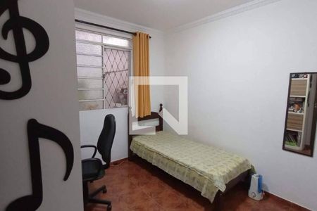 Casa à venda com 7 quartos, 250m² em São João Batista, Belo Horizonte