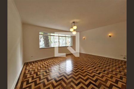 Casa à venda com 3 quartos, 316m² em Campo Belo, São Paulo