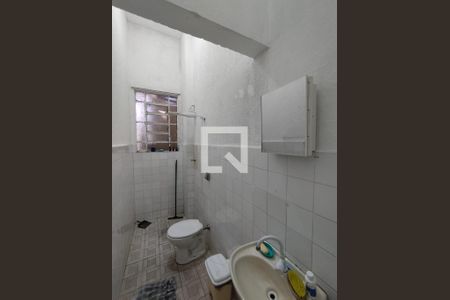 Banheiro - torneira de casa de condomínio à venda com 4 quartos, 270m² em Vila Conde do Pinhal, São Paulo