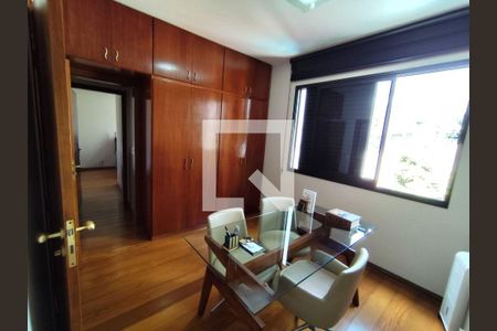 Apartamento à venda com 4 quartos, 220m² em Gutierrez, Belo Horizonte
