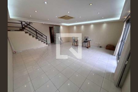 Casa à venda com 4 quartos, 271m² em Encantado, Rio de Janeiro