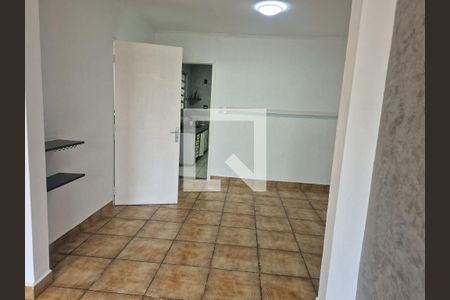 Casa à venda com 3 quartos, 195m² em Vila Scarpelli, Santo André