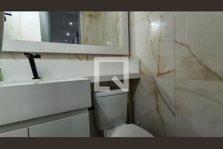 Lavabo de casa de condomínio para alugar com 3 quartos, 240m² em Vargem Pequena, Rio de Janeiro