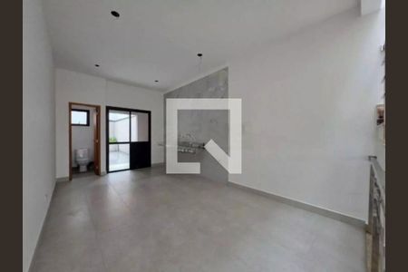 Casa à venda com 3 quartos, 130m² em Santa Teresinha, São Paulo