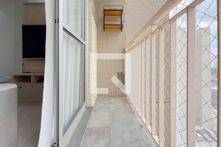 Varanda de apartamento para alugar com 3 quartos, 59m² em Cambuci, São Paulo