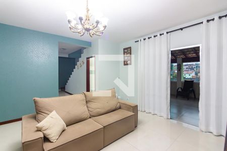 Sala  de casa para alugar com 3 quartos, 450m² em Jardim D’abril, Osasco