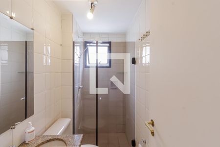 Banheiro de apartamento para alugar com 2 quartos, 54m² em Vila Nova Conceição, São Paulo