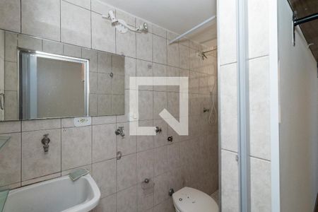 Banheiro de kitnet/studio para alugar com 1 quarto, 22m² em Água Branca, São Paulo