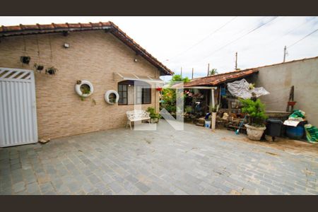 Quintal de casa para alugar com 3 quartos, 120m² em Samambaia, Praia Grande