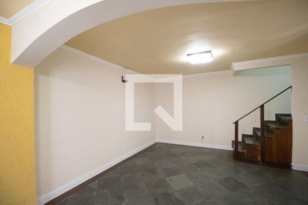 Sala de casa para alugar com 3 quartos, 85m² em Taquara, Rio de Janeiro