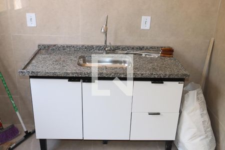 Casa para alugar com 2 quartos, 60m² em Parque Rizzo, Cotia