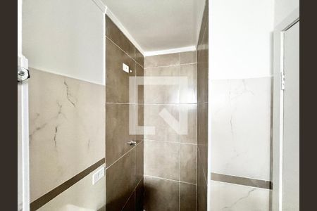 Banheiro de apartamento à venda com 1 quarto, 25m² em Santana, São Paulo
