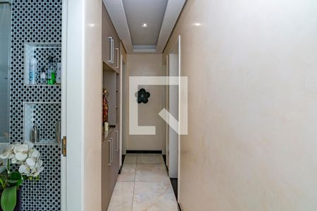 Corredor de apartamento à venda com 3 quartos, 88m² em Caiçaras, Belo Horizonte