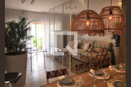 Casa à venda com 4 quartos, 200m² em Brooklin, São Paulo